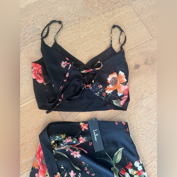 Lulus black floral two piece dress size small NWT* - Picture 9 of 12